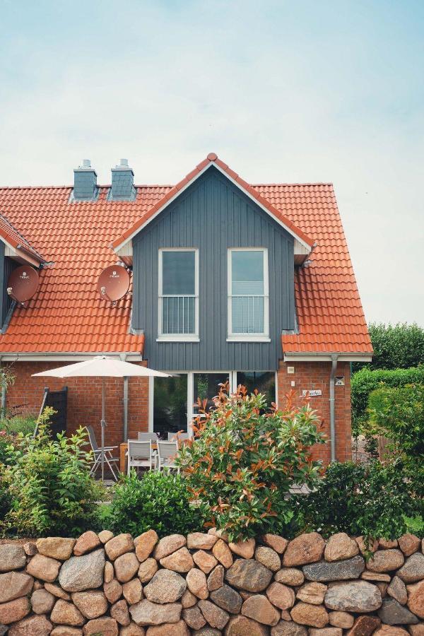 Ferienhaus-Ostseehus ホーヴァハト エクステリア 写真