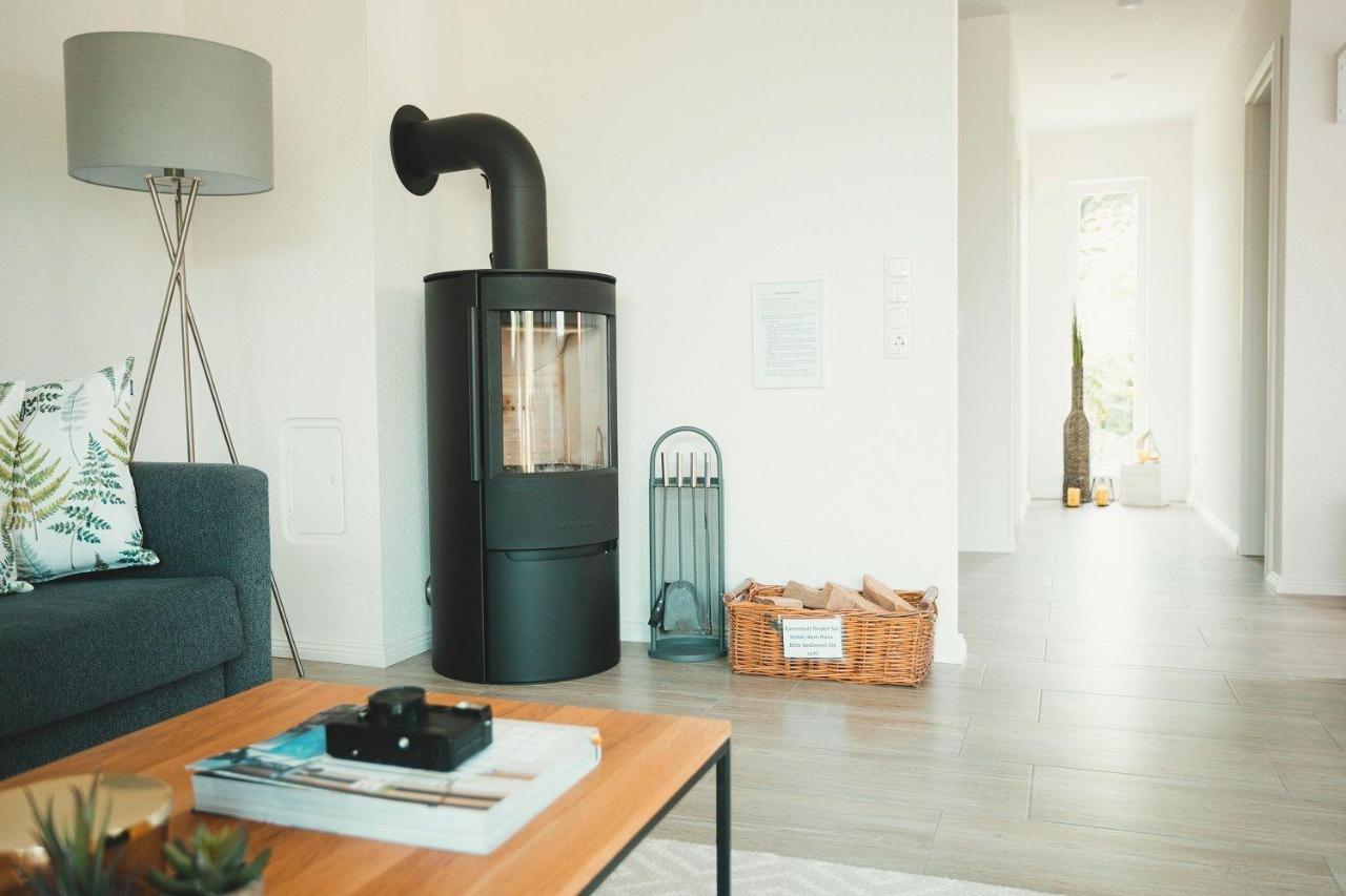Ferienhaus-Ostseehus ホーヴァハト エクステリア 写真
