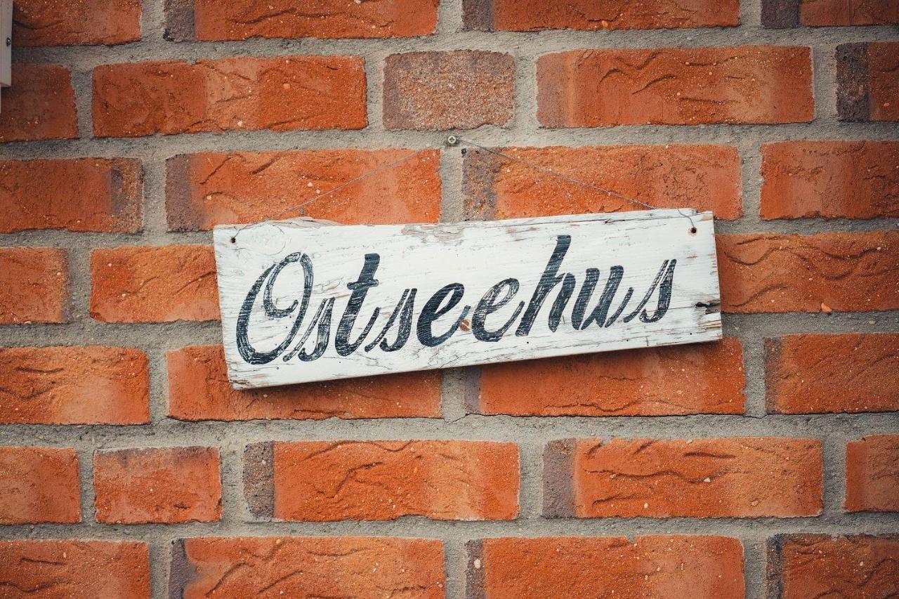 Ferienhaus-Ostseehus ホーヴァハト エクステリア 写真